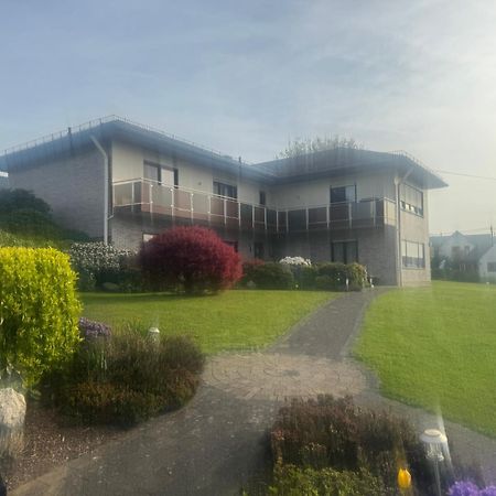 Ferienwohnungjahrsfeld Strassenhaus المظهر الخارجي الصورة